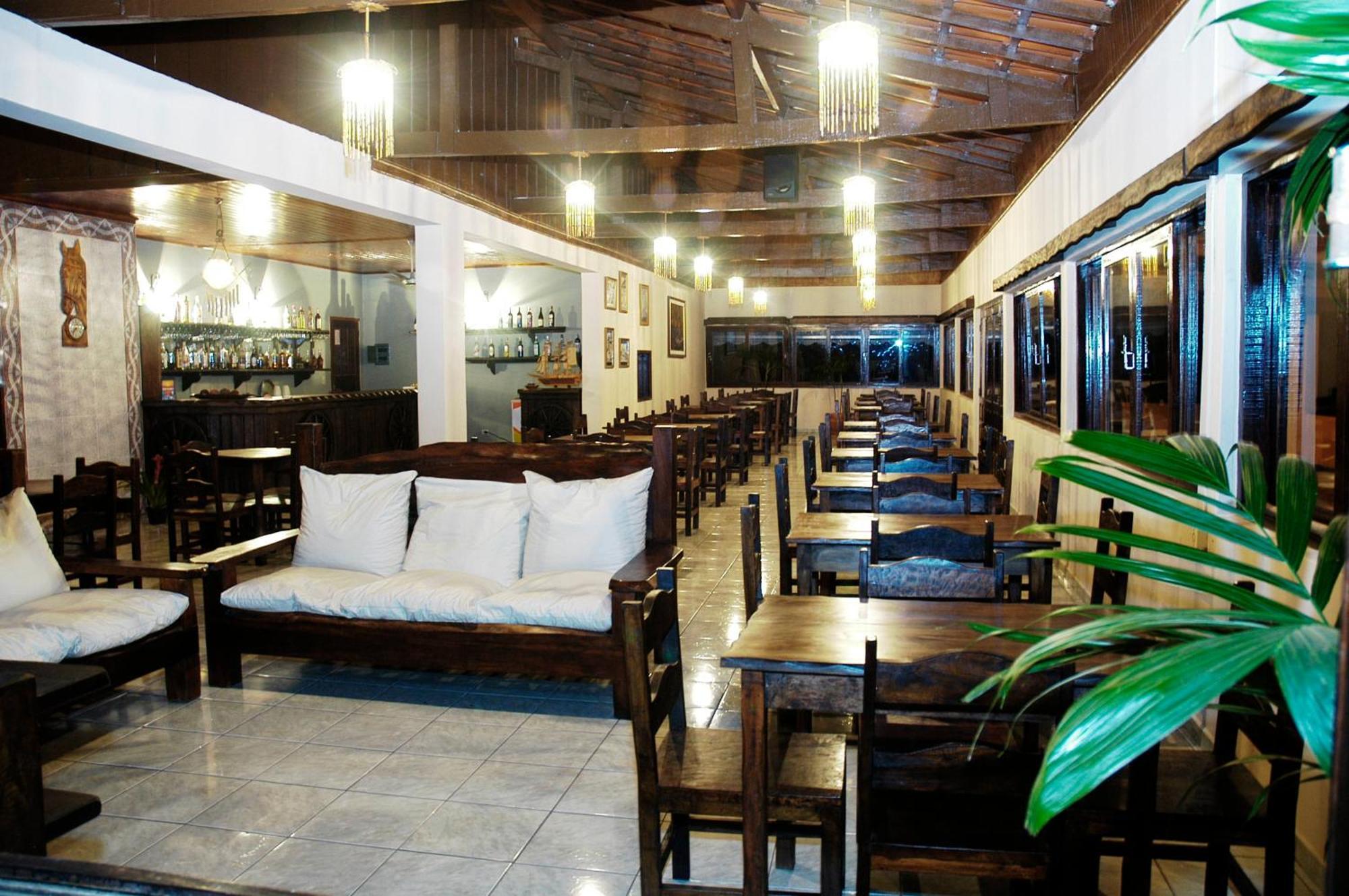 Hotel Marina Clube De Pesca *